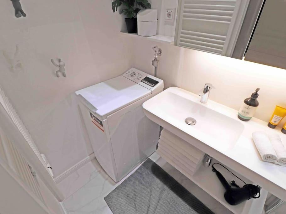 Smart Apt Mit Balkon Am Augarten Park Naehe Zentrum Wien Eksteriør billede